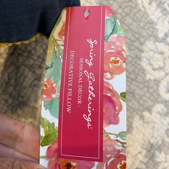 NWT Spring Gatherings Embroidered Pillow - Picture 5 of 13